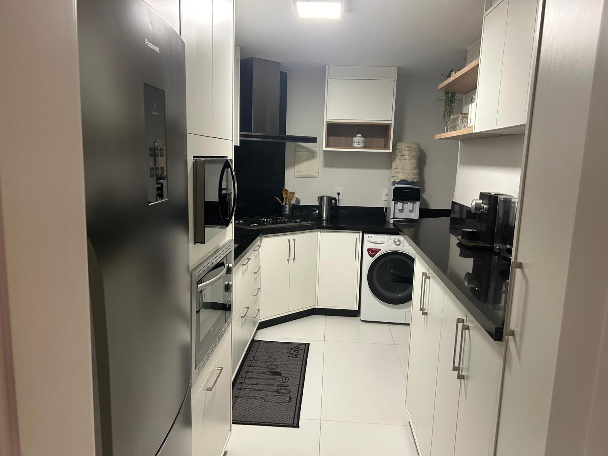 Uma Quadra Da Av Atlantica, 4 Pessoas Apartamento *