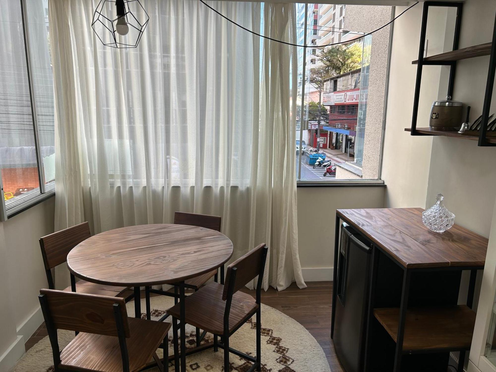 Uma Quadra Da Av Atlantica, 4 Pessoas Apartamento Balneario Camboriu